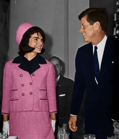 pink chanel suit of jacqueline bouvier kennedy|jackie kennedy after shooting.